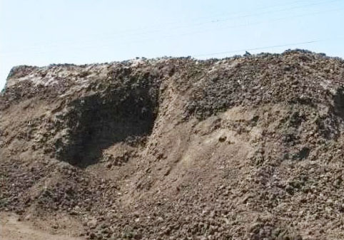 干雞糞如何發(fā)酵腐熟，發(fā)酵后的雞糞有機肥如何使用？